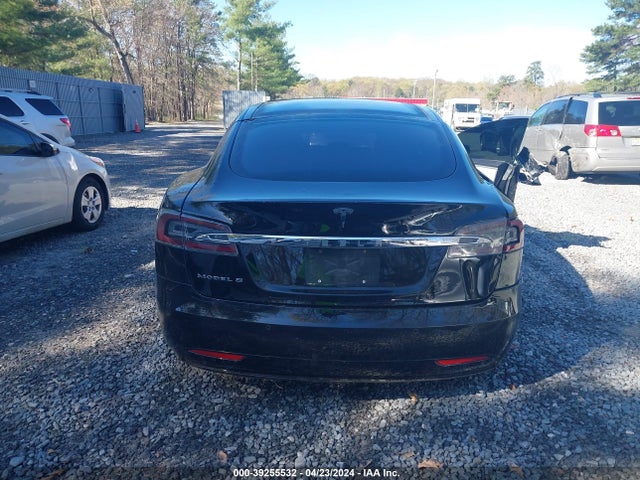 Tesla Model S 60/70/75/85 2016 5YJSA1E15GF144510 Image 15