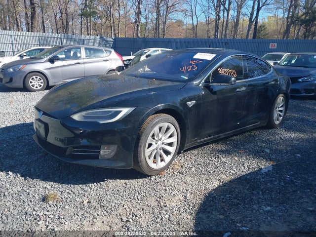 Tesla Model S 60/70/75/85 2016 5YJSA1E15GF144510 Image 2