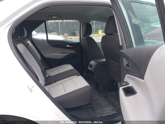 Chevrolet EQUINOX LS 2018 2GNAXREV6J6337796 Image 8