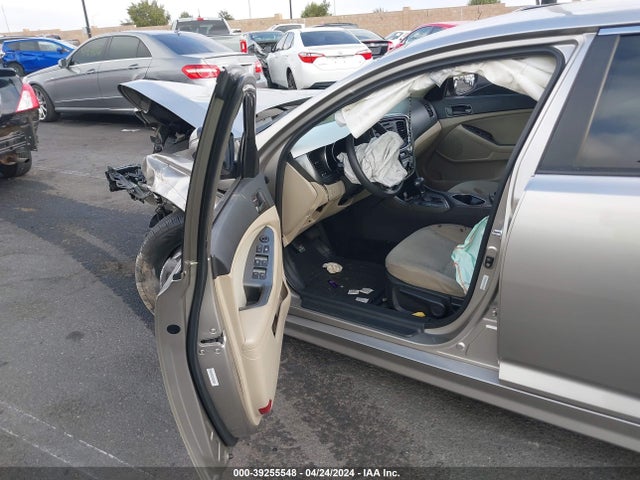 KIA Optima Lx 2014 KNAGM4A7XE5484286 Image 5
