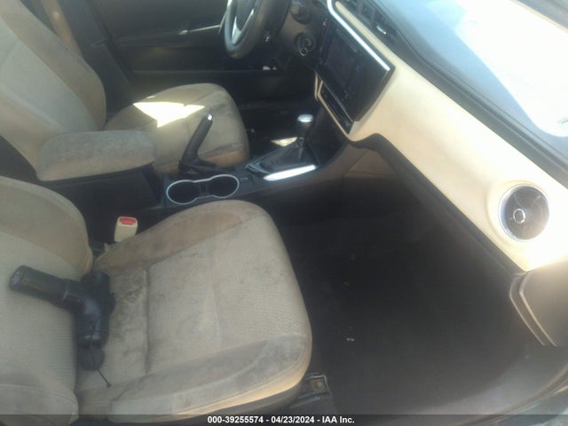 Toyota COROLLA LE 2019 2T1BURHE9KC214785 Image 5