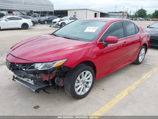Toyota CAMRY LE 2024 4T1C11AK7RU214873 Image 2