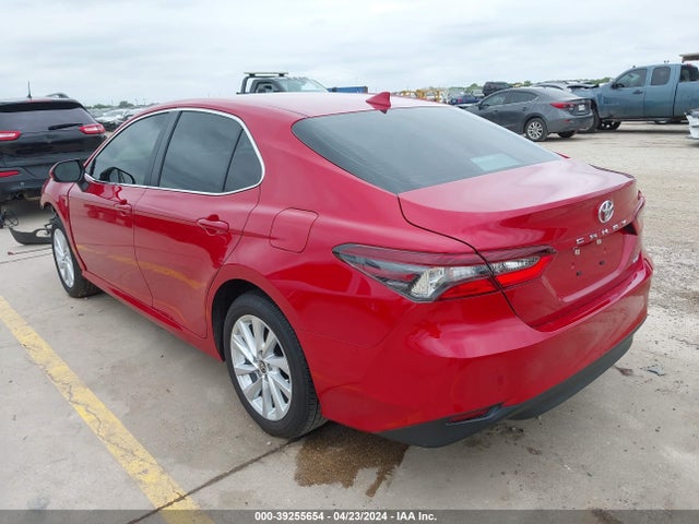 Toyota CAMRY LE 2024 4T1C11AK7RU214873 Image 3