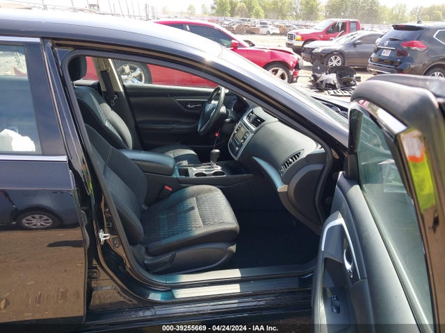Nissan Altima 2.5 S 2017 1N4AL3AP6HC247578 Image 5
