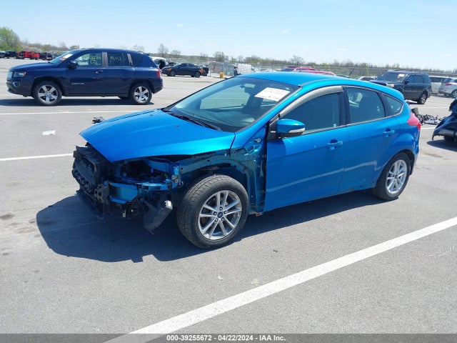 Ford FOCUS SE 2015 1FADP3K26FL376793 Image 2