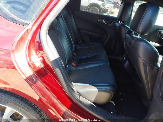 39255682 :رقم المزاد ، 1C3CCCBG8GN157776 vin ، 2016 Chrysler 200 S مزاد بيع