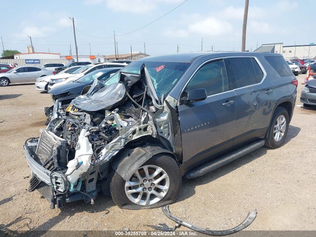 Chevrolet Traverse Ls 2018 1GNERFKW1JJ150475 Image 2