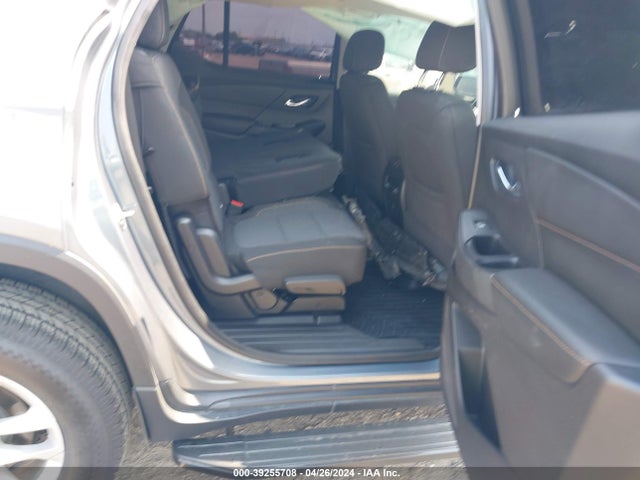 Chevrolet Traverse Ls 2018 1GNERFKW1JJ150475 Image 8
