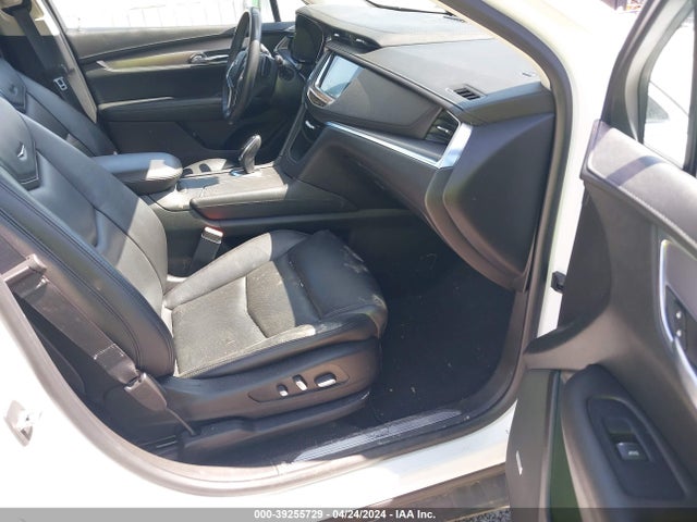 1GYKNBRS2HZ160201 Cadillac XT5 LUXURY