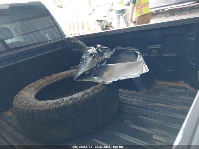 Chevrolet Silverado 1500 Custom Trail Boss 2019 1GCPYCEF3KZ332972 Image 19