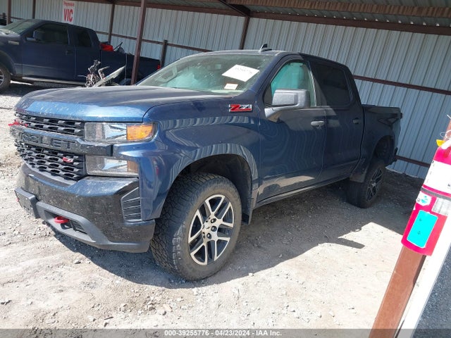 Chevrolet Silverado 1500 Custom Trail Boss 2019 1GCPYCEF3KZ332972 Image 2