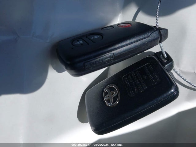 Toyota Prius Four 2015 JTDKN3DU7F1936077 Image 11