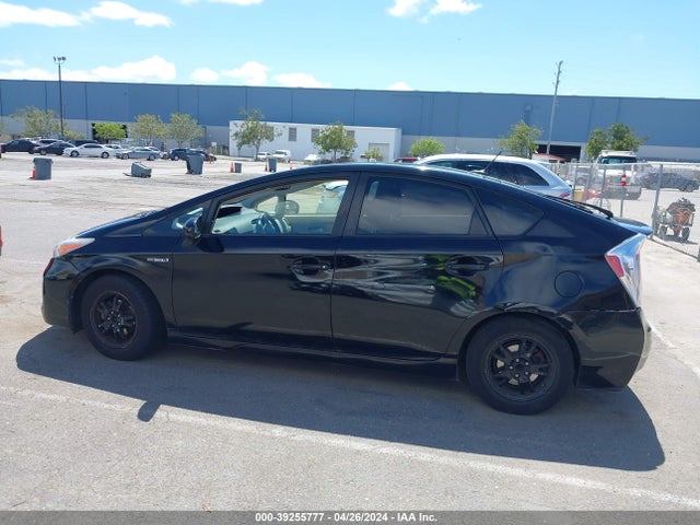 Toyota Prius Four 2015 JTDKN3DU7F1936077 Image 14