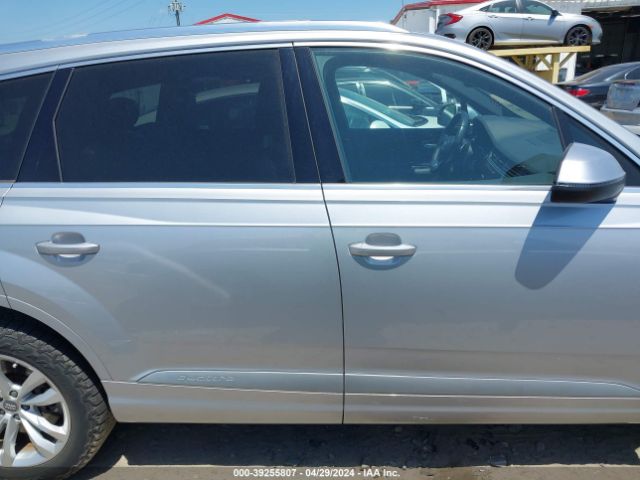 WA1LAAF79HD009038 Audi Q7 3.0t Premium