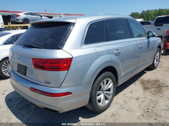 WA1LAAF79HD009038 Audi Q7 3.0t Premium