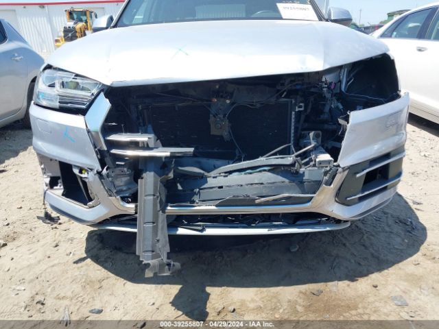WA1LAAF79HD009038 Audi Q7 3.0t Premium