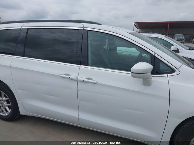 Chrysler Pacifica Touring L 2022 2C4RC1BG4NR132741 Image 13