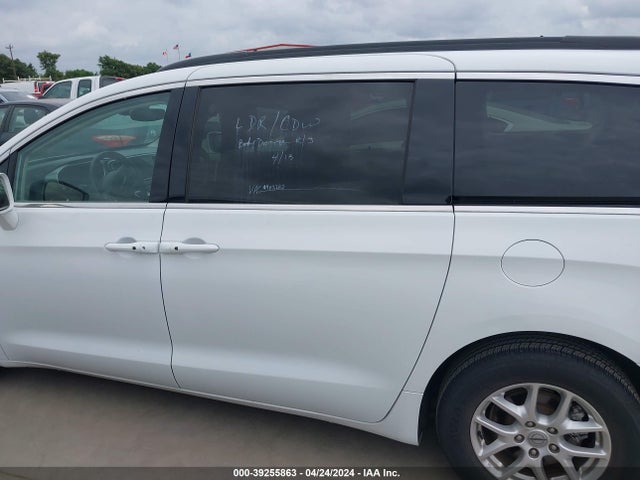 Chrysler Pacifica Touring L 2022 2C4RC1BG4NR132741 Image 14