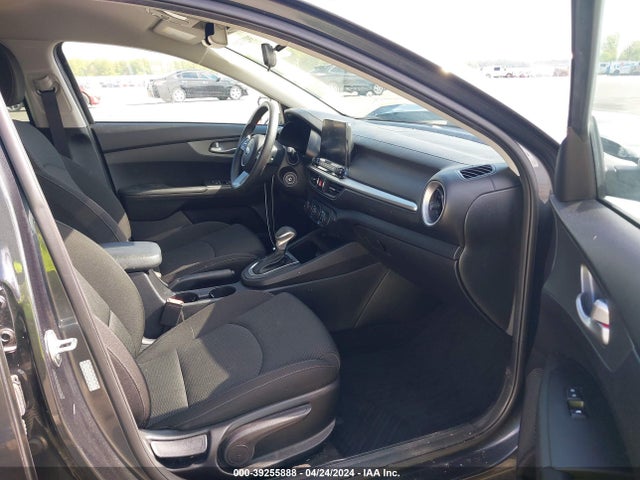 3KPF24AD0ME363991 KIA Forte Lxs