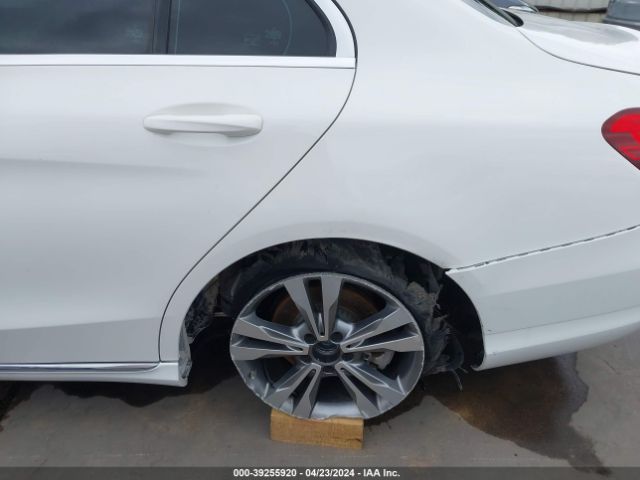 55SWF4JB7GU122090 Mercedes-Benz C 300 Luxury/sport