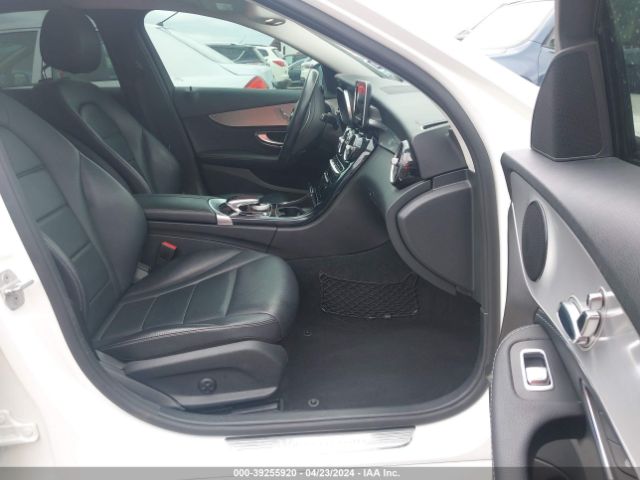 55SWF4JB7GU122090 Mercedes-Benz C 300 Luxury/sport