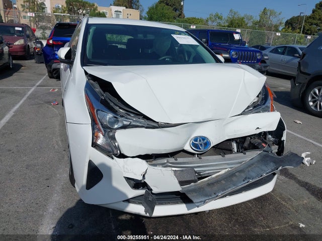 Toyota Prius Two Eco 2016 JTDKARFU0G3021332 Image 12