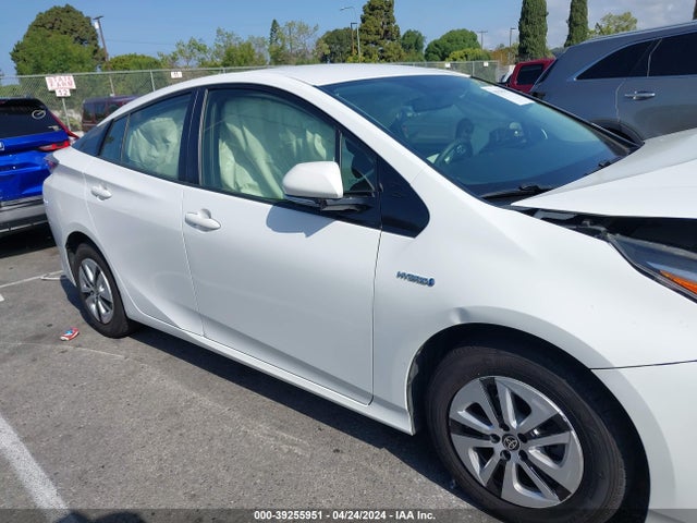 Toyota Prius Two Eco 2016 JTDKARFU0G3021332 Image 13