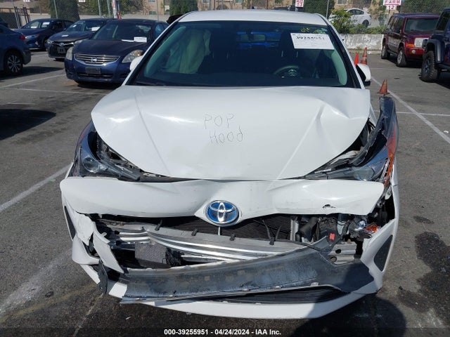 Toyota Prius Two Eco 2016 JTDKARFU0G3021332 Image 6