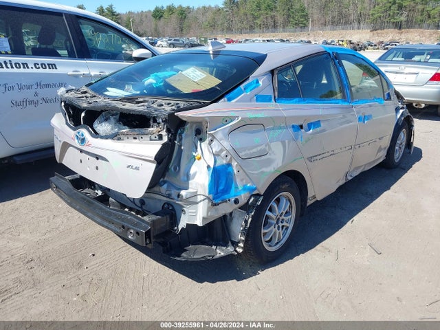 Toyota Prius Prime Xle 2022 JTDKAMFP6N3205071 Image 4
