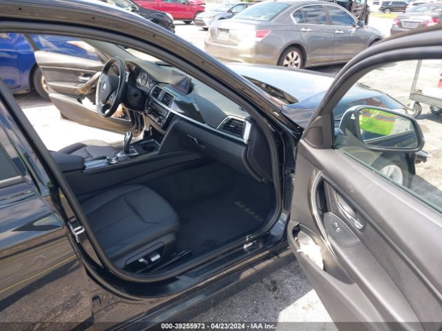 WBA8A9C54JAD28058 BMW 320i