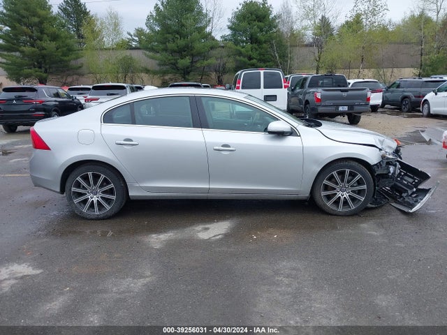 LYV402TM2HB126712 Volvo S60 Inscription T5 Platinum