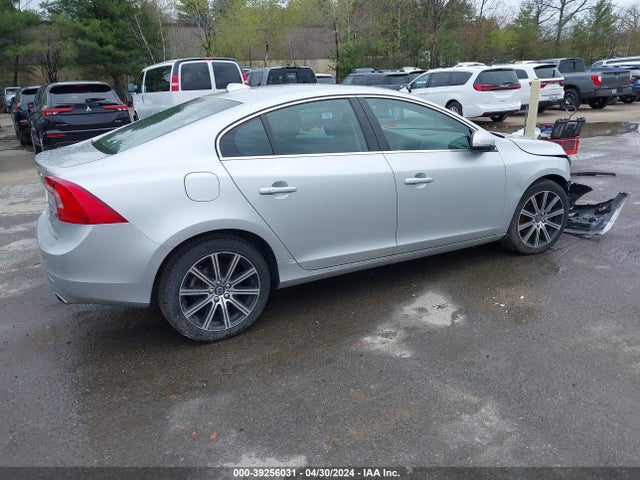 LYV402TM2HB126712 Volvo S60 Inscription T5 Platinum