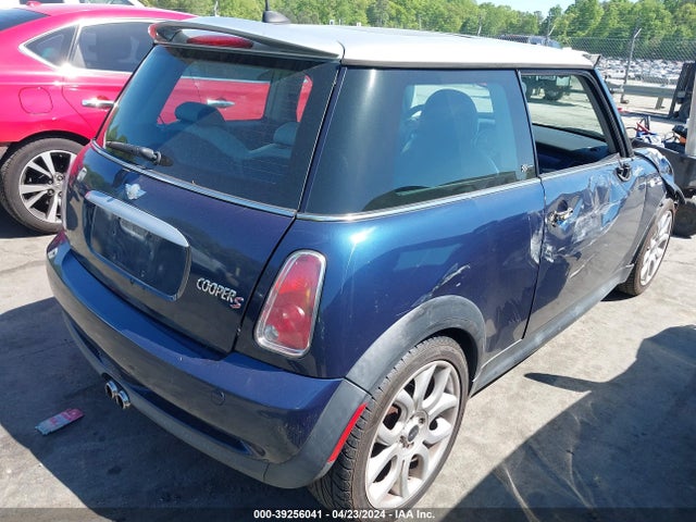 2006 MINI COOPER S WMWRE33516TJ34814 Photo 3