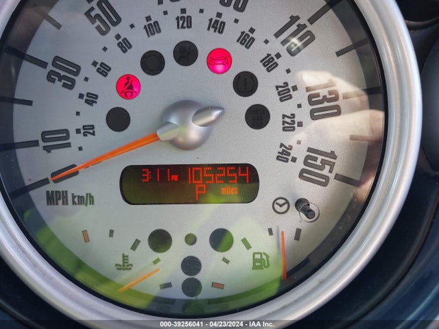 2006 MINI COOPER S WMWRE33516TJ34814 Photo 6