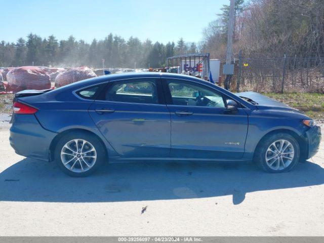 3FA6P0MU1KR157080 Ford Fusion Hybrid Sel