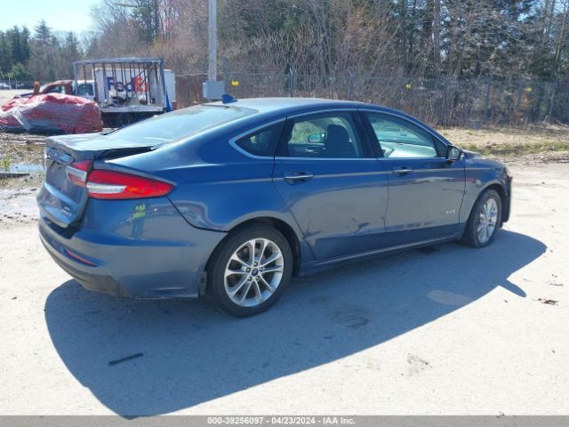3FA6P0MU1KR157080 Ford Fusion Hybrid Sel