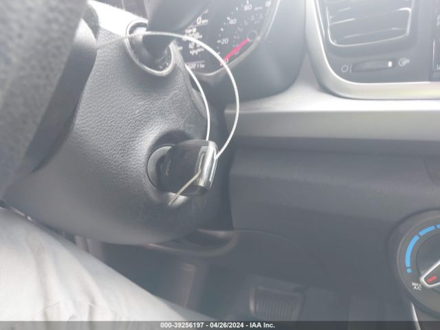 3KPA25AD0ME406886 KIA Rio 5-door S
