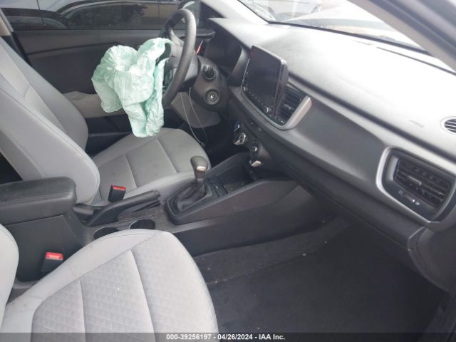 3KPA25AD0ME406886 KIA Rio 5-door S