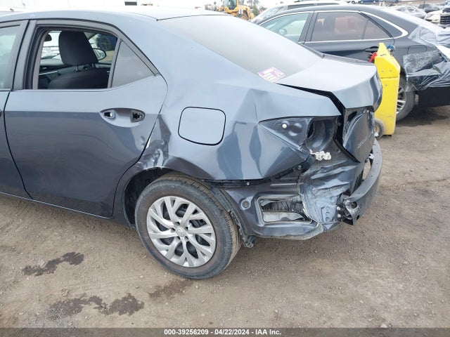 Toyota COROLLA LE 2017 5YFBURHE4HP599665 Image 6