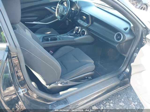 Chevrolet Camaro 1lt 2017 1G1FB1RS6H0167353 Image 5