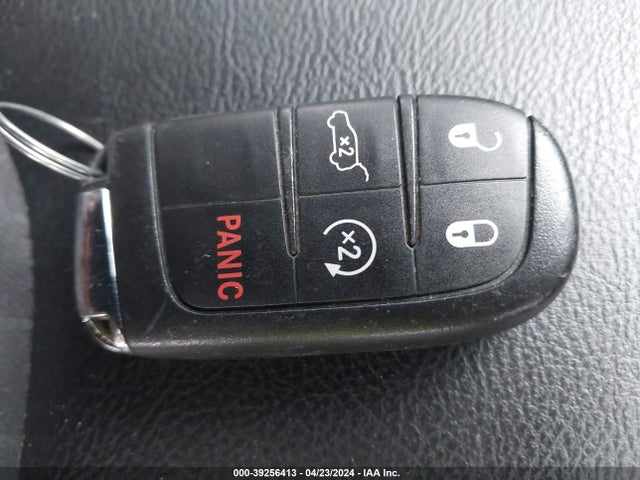 3C4NJCBB6JT102474 Jeep Compass Latitude Fwd