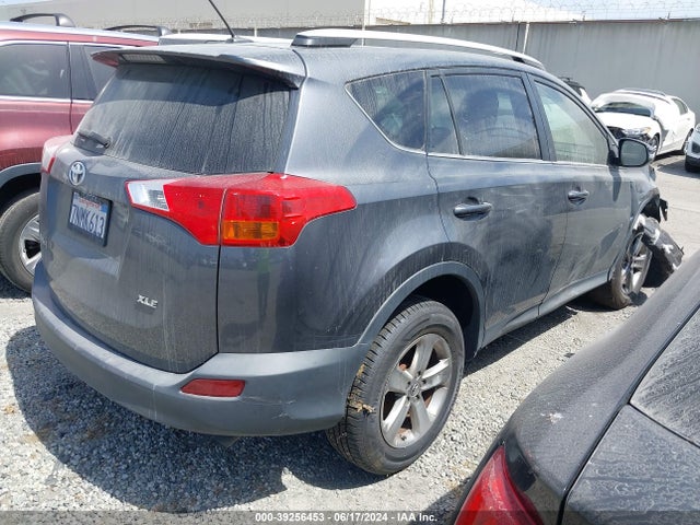 Toyota Rav4 Xle 2015 JTMWFREV0FD076174 Image 4