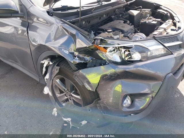 Toyota Rav4 Xle 2015 JTMWFREV0FD076174 Image 6