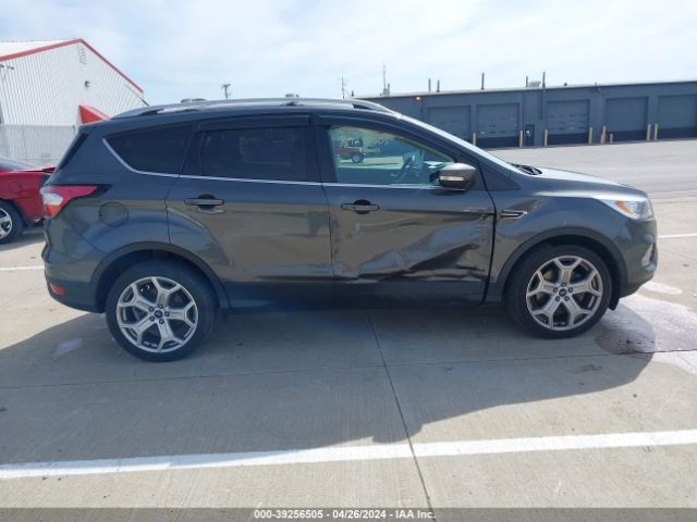 1FMCU0J97HUD17661 Ford Escape Titanium