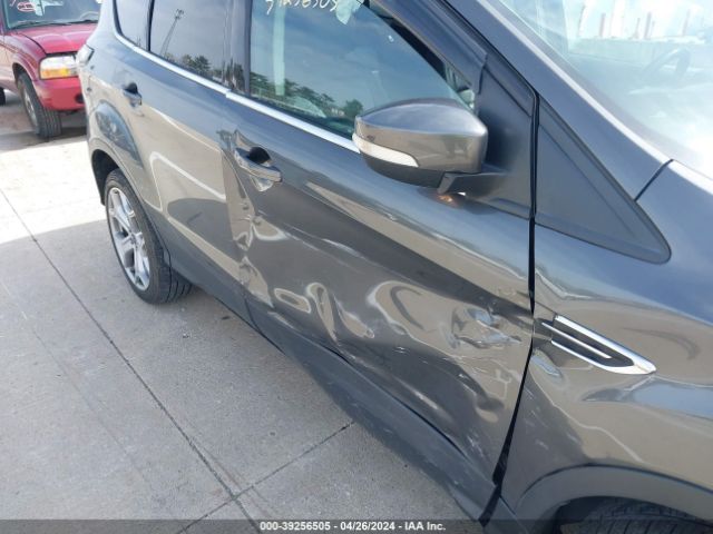 1FMCU0J97HUD17661 Ford Escape Titanium
