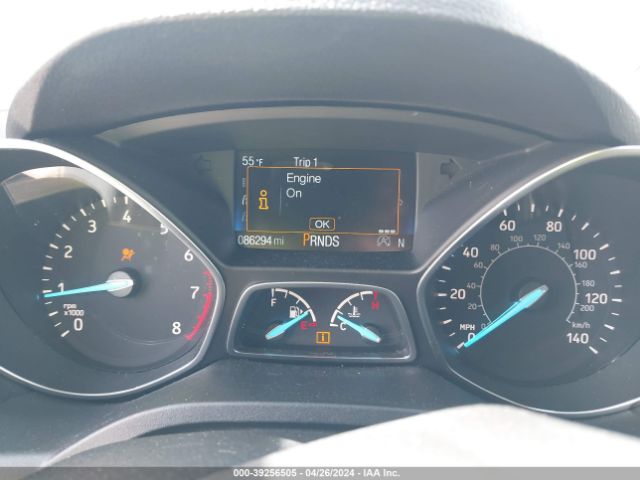 1FMCU0J97HUD17661 Ford Escape Titanium
