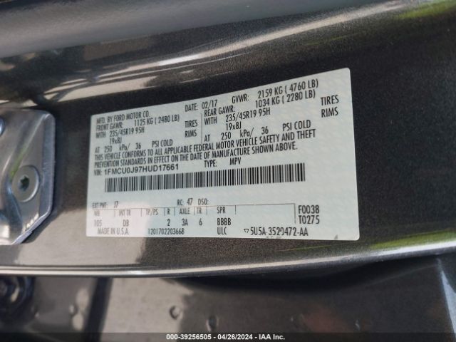 1FMCU0J97HUD17661 Ford Escape Titanium