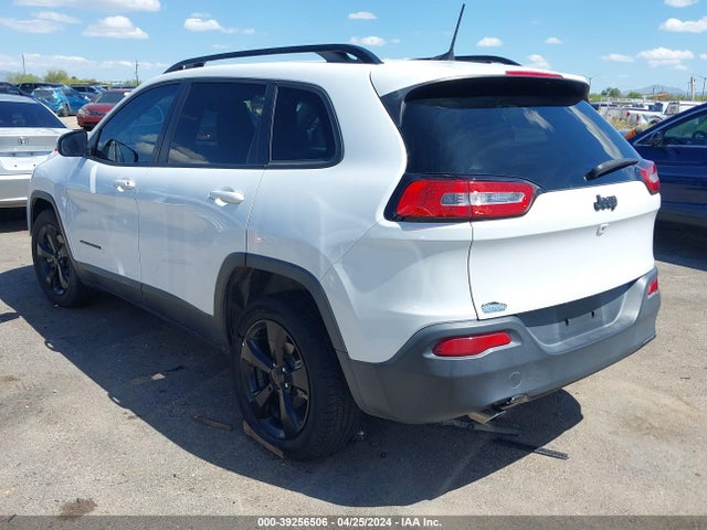 1C4PJLCB0JD574232 Jeep Cherokee Latitude Fwd