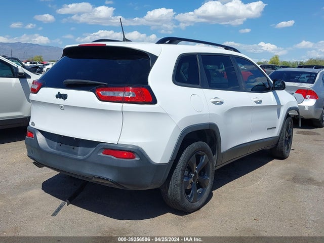 1C4PJLCB0JD574232 Jeep Cherokee Latitude Fwd