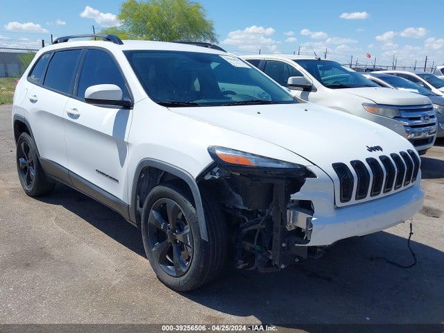 1C4PJLCB0JD574232 Jeep Cherokee Latitude Fwd
